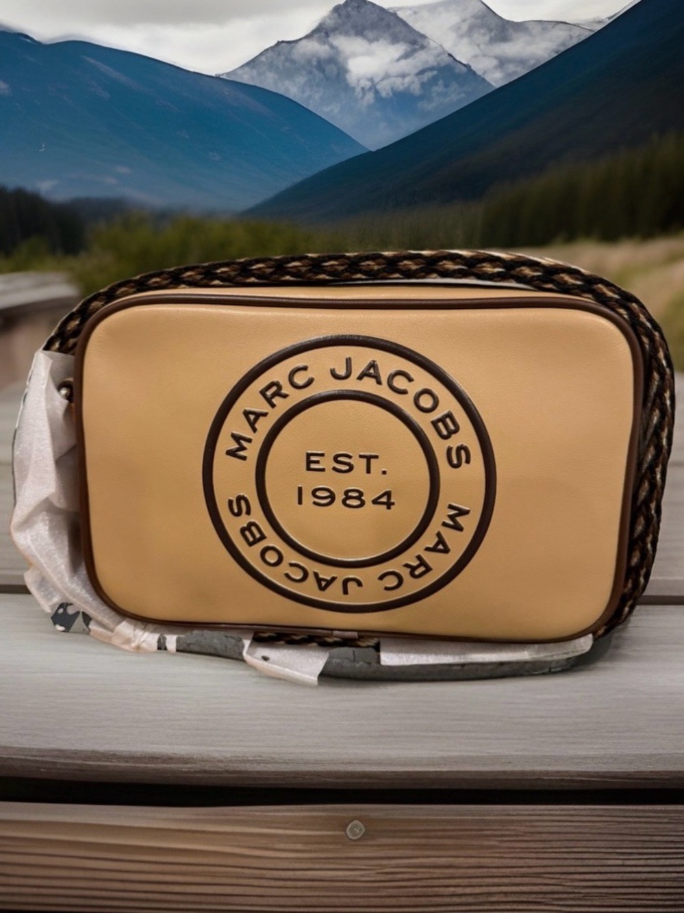 Flash Leather Camera Crossbody Bag
Marc Jacobs